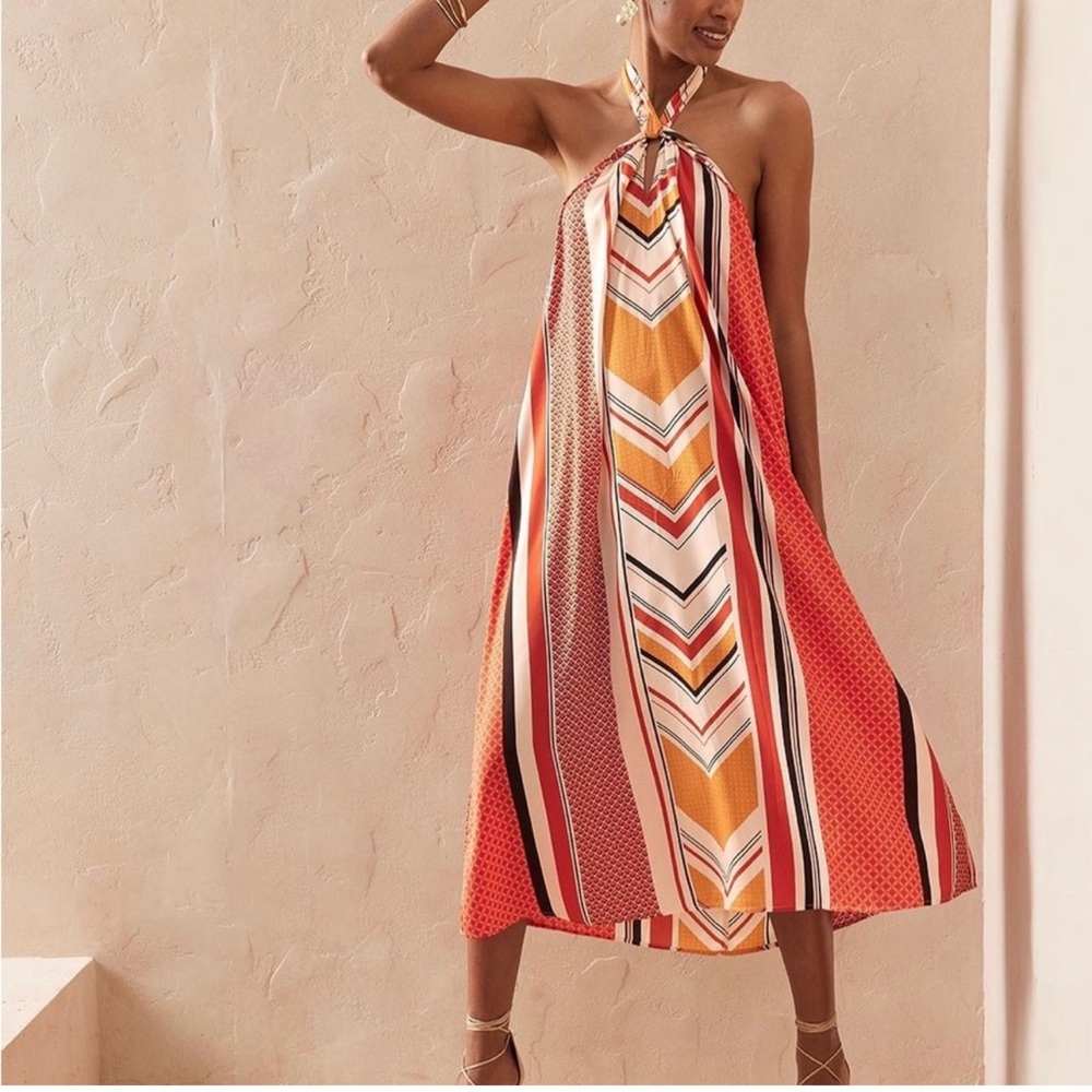 Banana Republic Factory Twist-Neck Midi Dress
Dune Red Geometric Print Size XL
